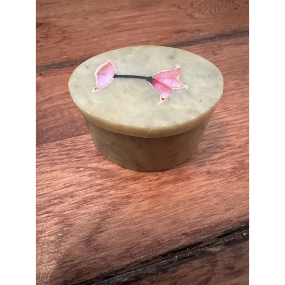 Soapstone Marble Small‎ Oval Trinket Box Mother Of Pearl Inlaid Flower On Lid